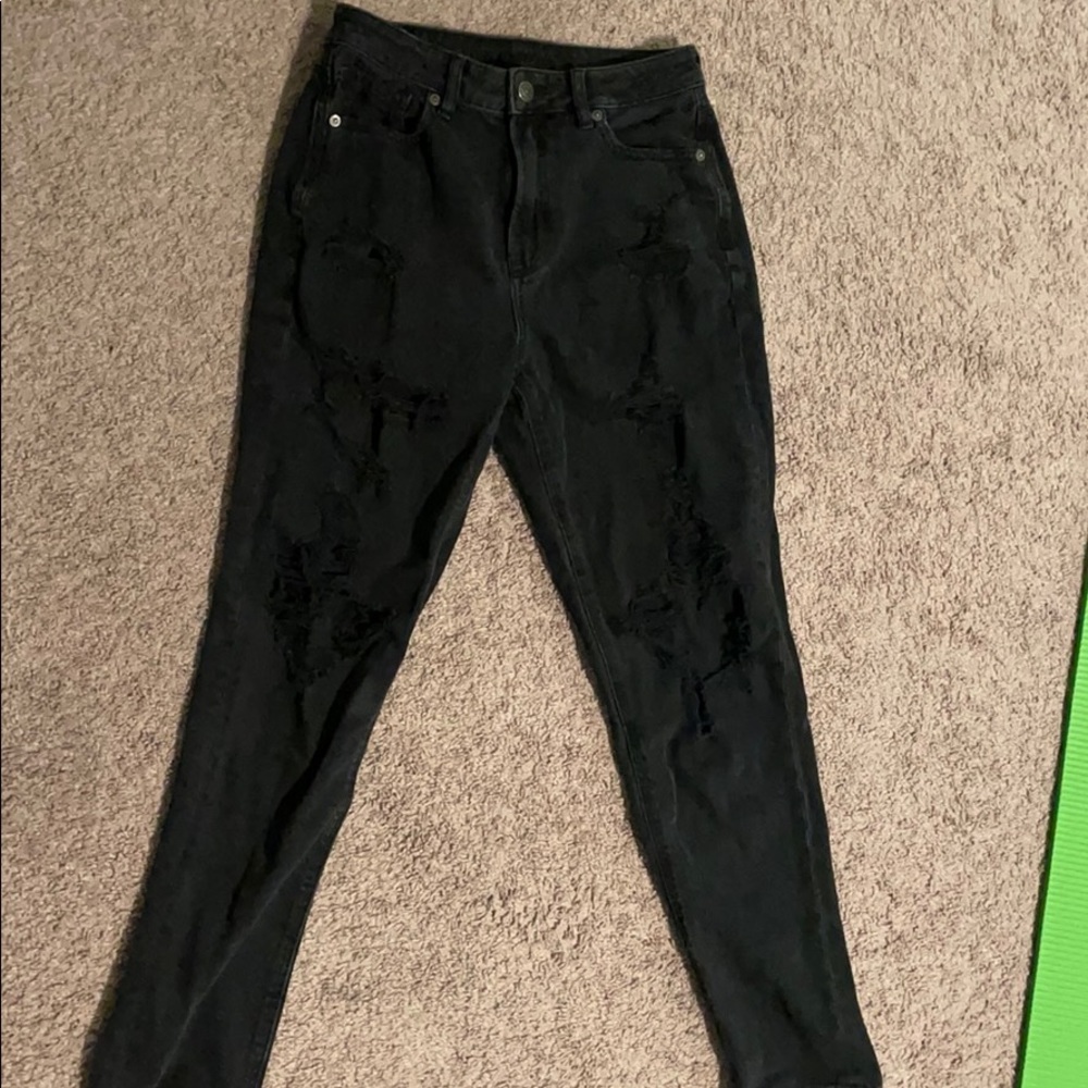 American eagle ripped jeans